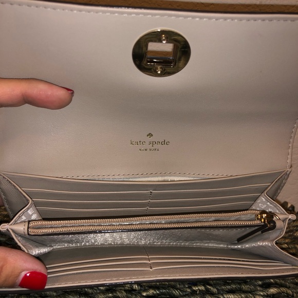 Kate Spade leather wallet - Picture 4 of 4